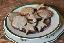 Spice Cookies with Orange Icing