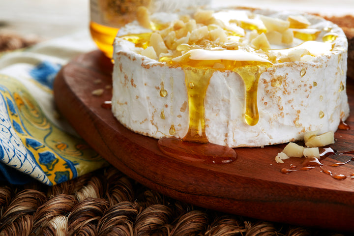 Raw honey and cheese appetizer