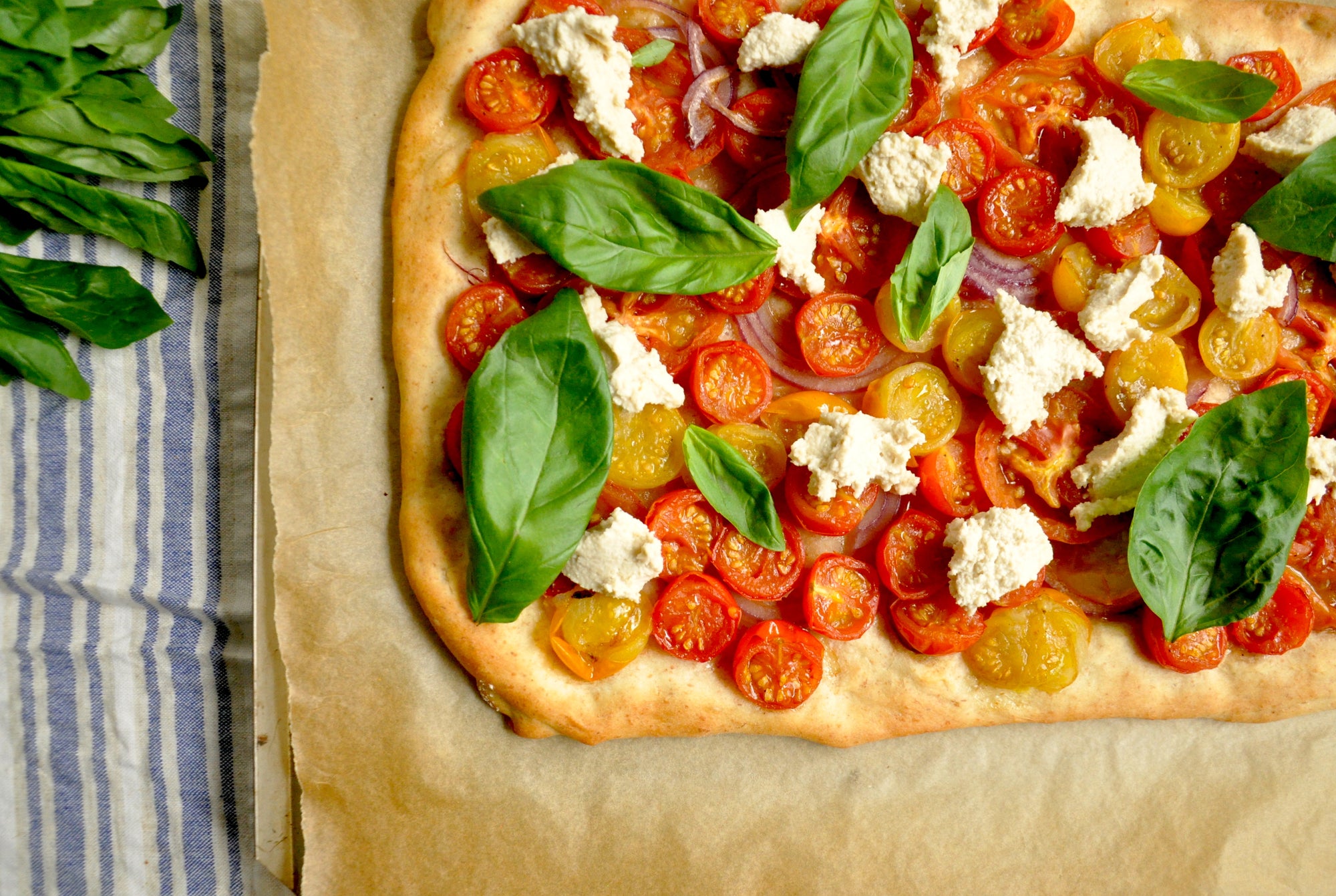 Honey-Balsamic Roasted Tomato Flatbread Pizza with Cashew Cheese